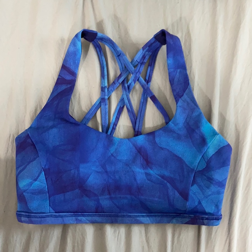 Lululemon sports bra